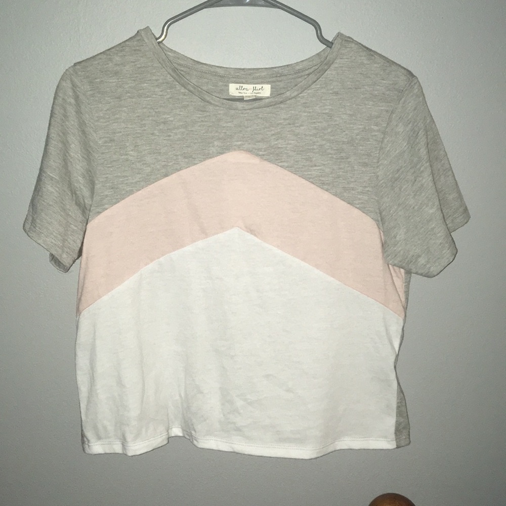 Colorblocked Chevron-Stripe T-Shirt